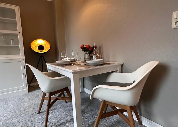 Moderner Altbaucharme In Zentraler Lage