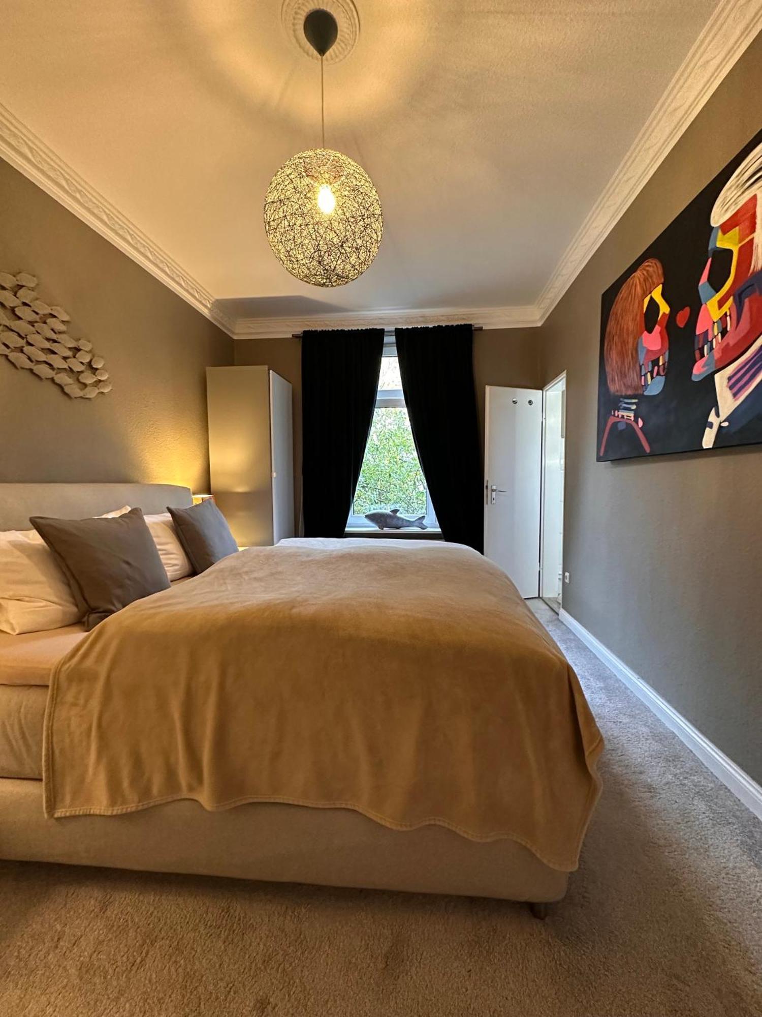 Apartment Altbaucharme In Zentraler Lage